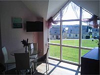 'Crow's Nest' @ The Moorings - holiday let or 'remote working' option by the sea